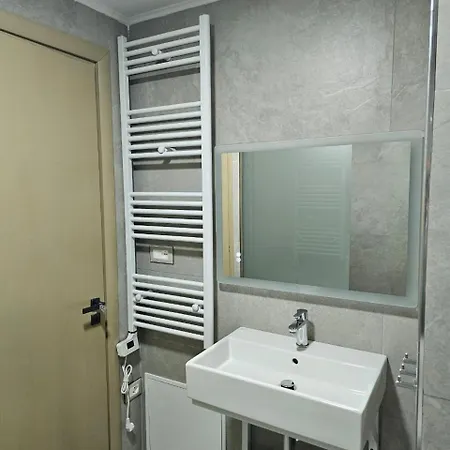 Petro Hotel Vlorë